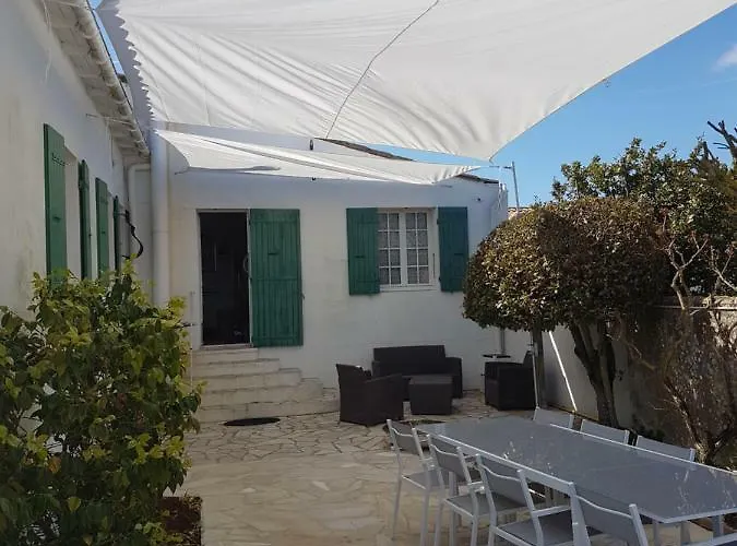 Des Jaulaines, En Bord De - Ile De Re * Сент-Мари-де-Ре